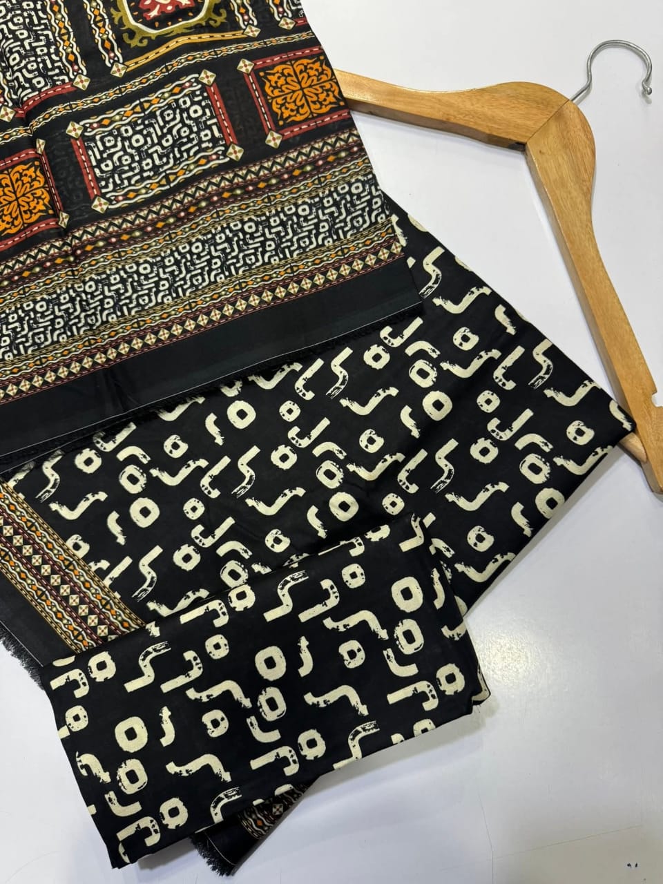 Bin Saeed Printed Lawn Unstitched 3 Piece Suit