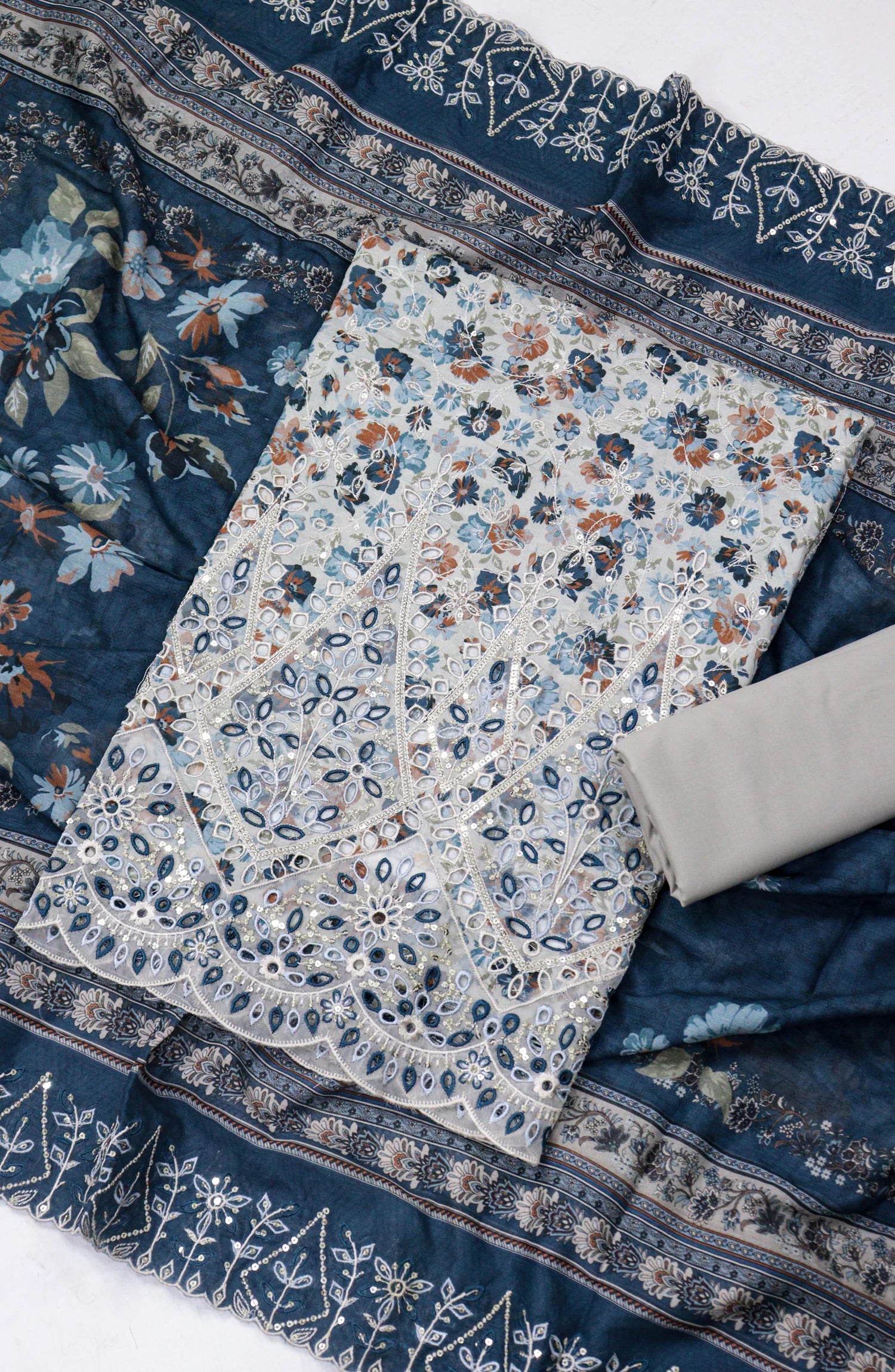 Bin Saeed Embroidered Lawn Unstitched 3 Piece Suit