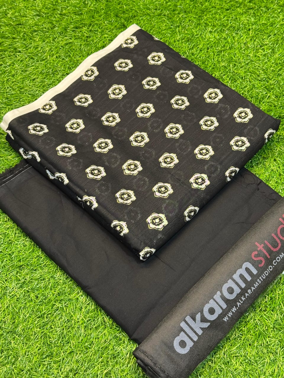 Al Karam Lawn Unstitched 2pc
