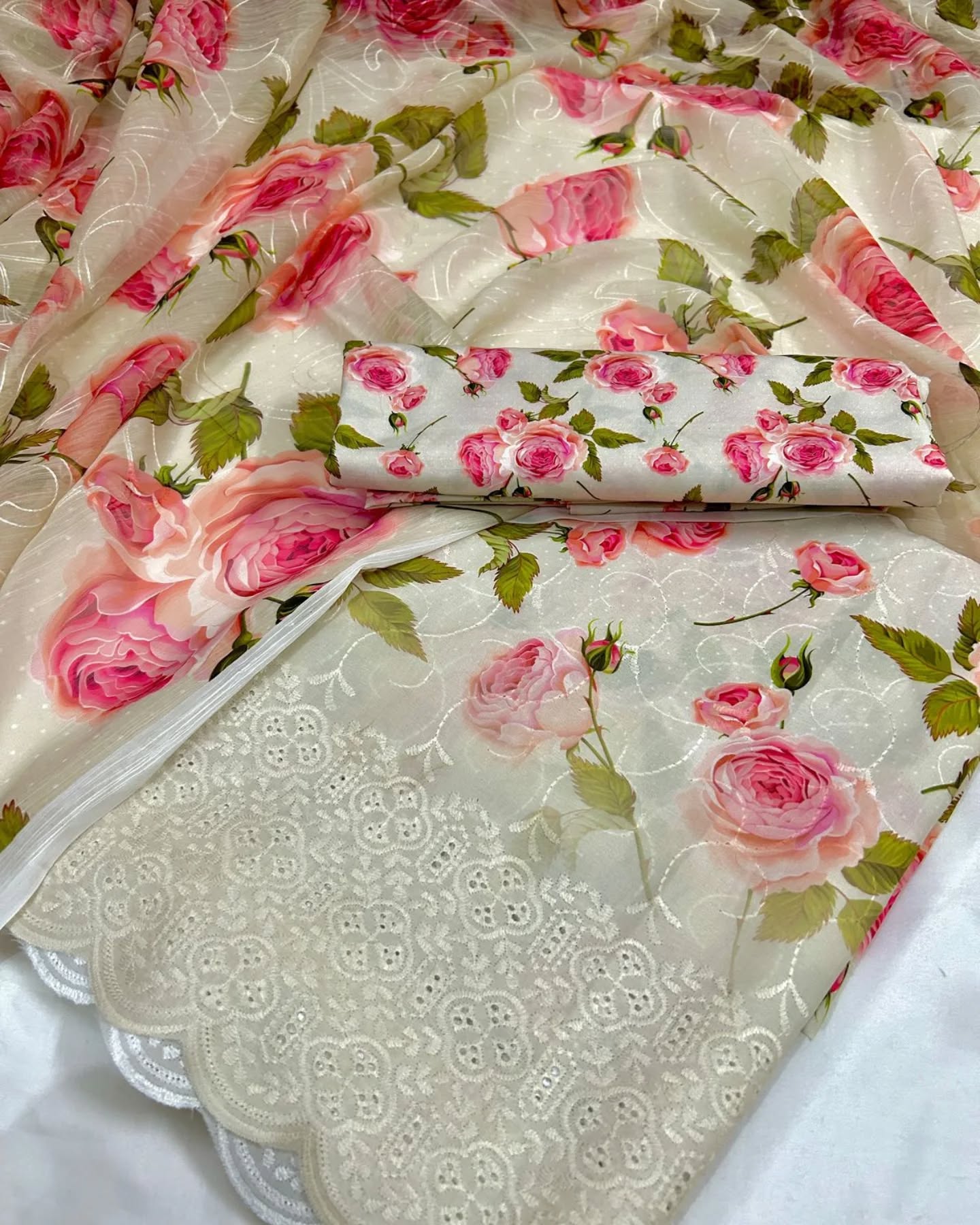 Unstitched Lawn 3 Piece in Wholesale Price